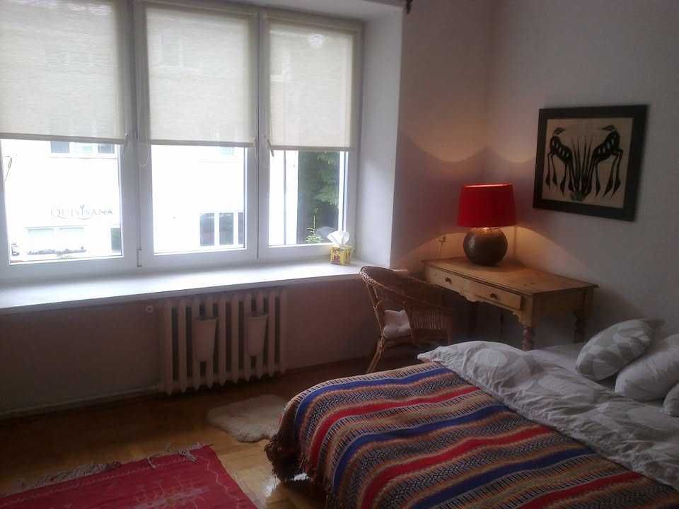Room with Bathroom – Old Żoliborz Flat with Terrace
