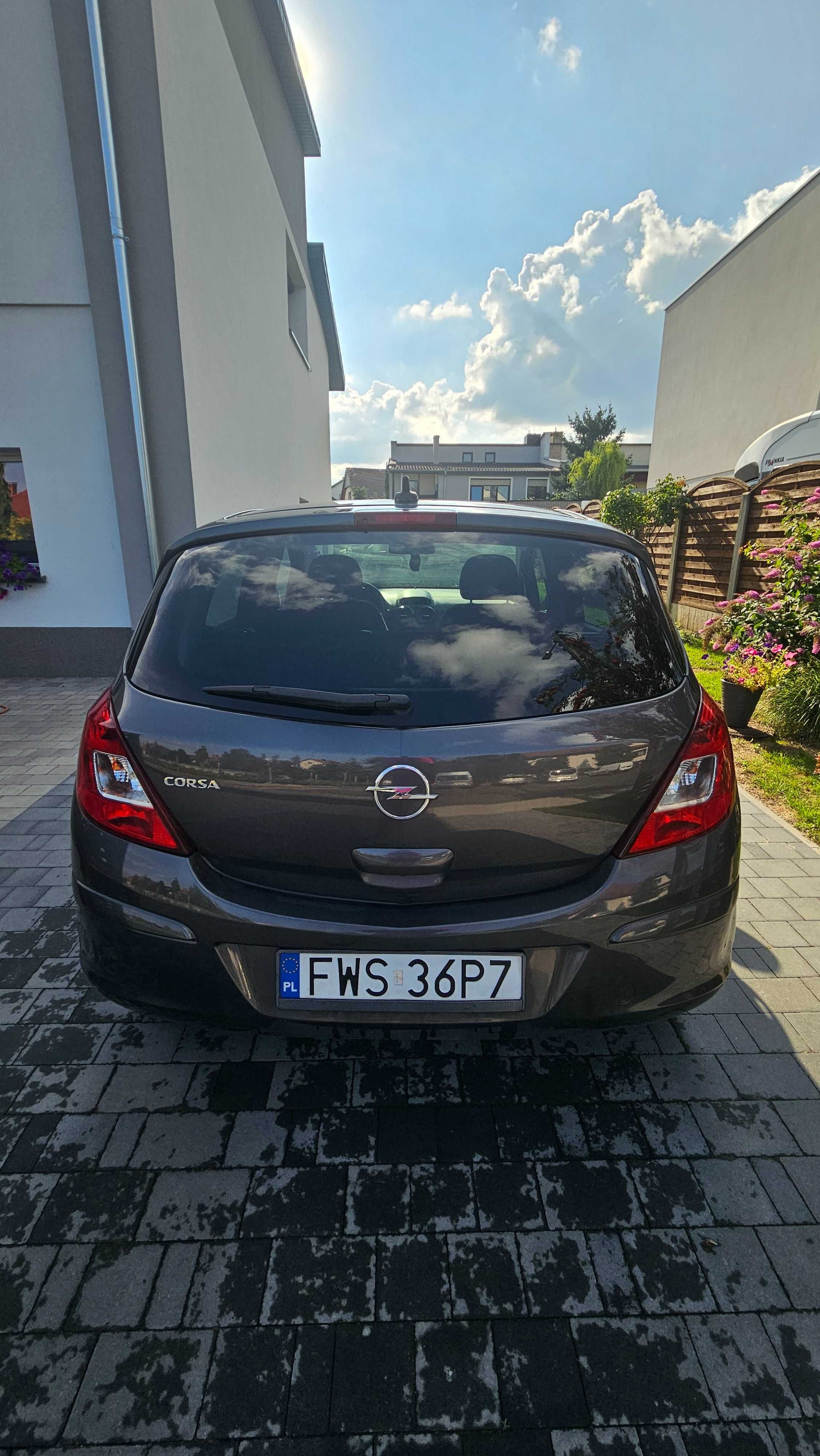 Opel Corsa D 2010 r