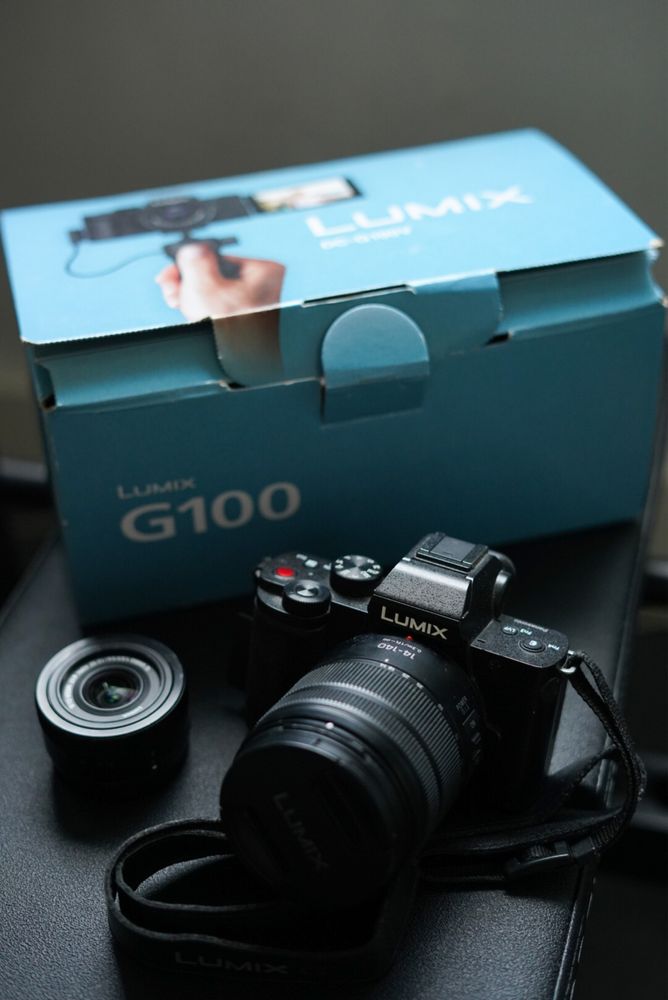 Máquina Fotográfica PANASONIC G100 Vlogger