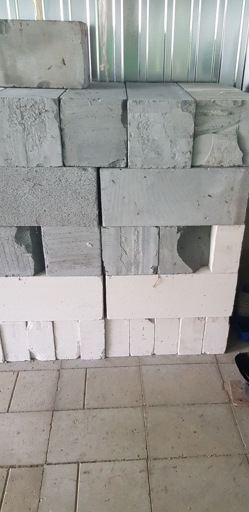 Sprzedam pustaki