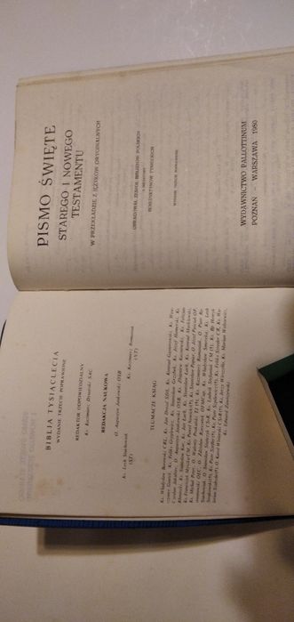 Biblia tysiąclecia. Pismo Święte Starego i Nowego Testamentu + gratis.