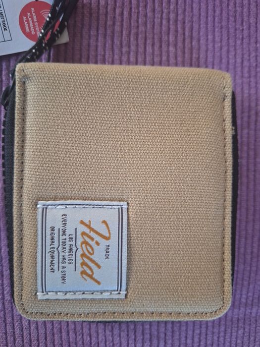 Carteira porta cartões nova com etiqueta