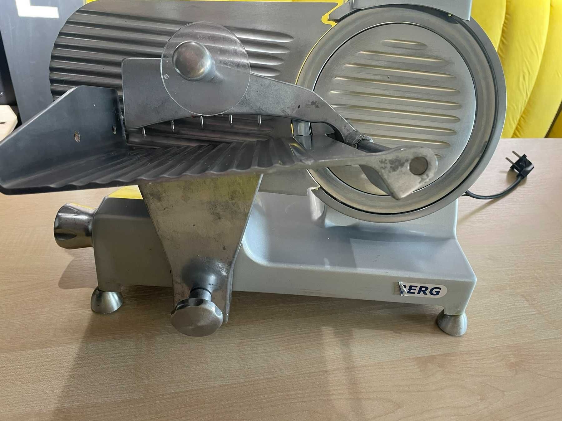 Слайсер BERG MSD 220L