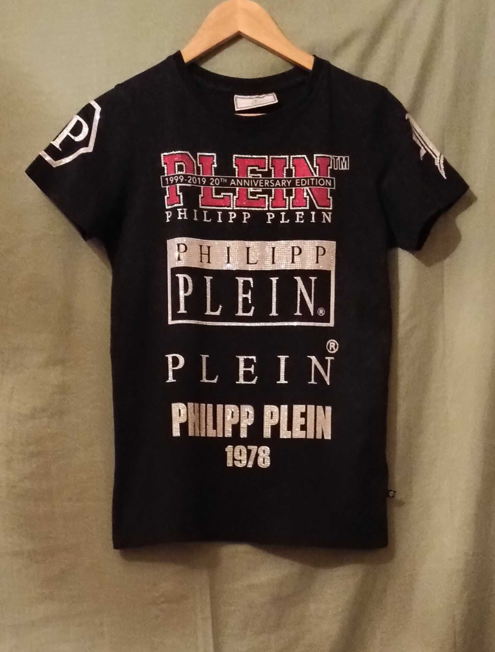 Брендовая футболка Philipp Plein