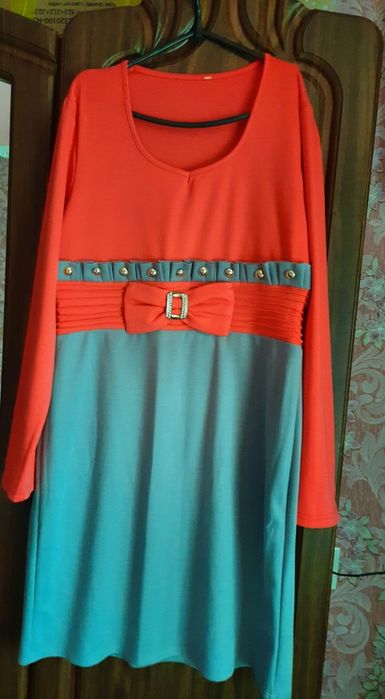 Продам сукню в гарному стані