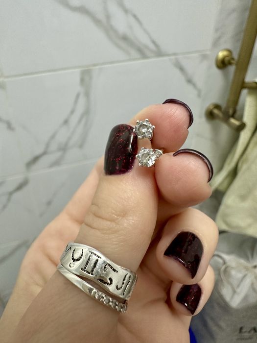 сережки гвіздики