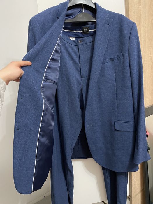 Garnitur granatowy slim fit 56/58