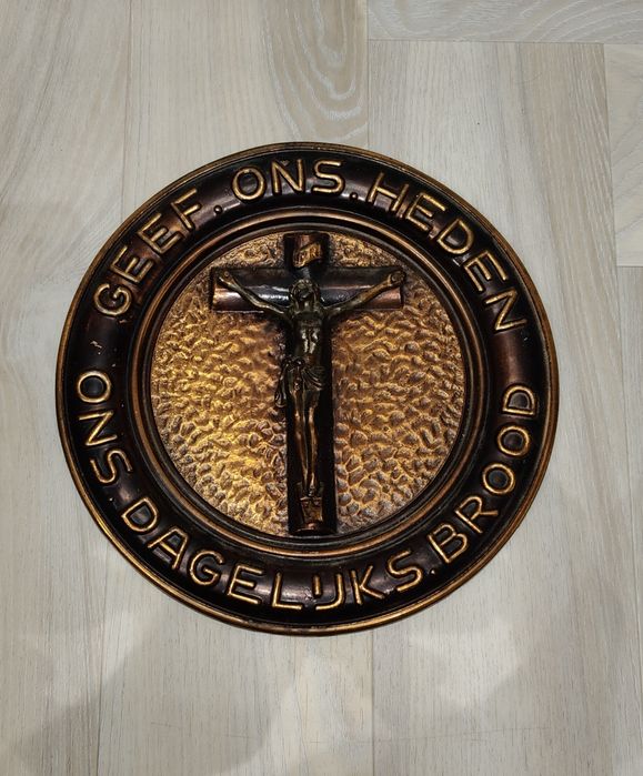 Zabytkowy Talerz, krucyfiks Brąz.