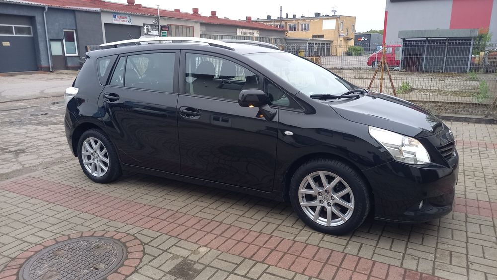 TOYOTA VERSO 1,8  Automat