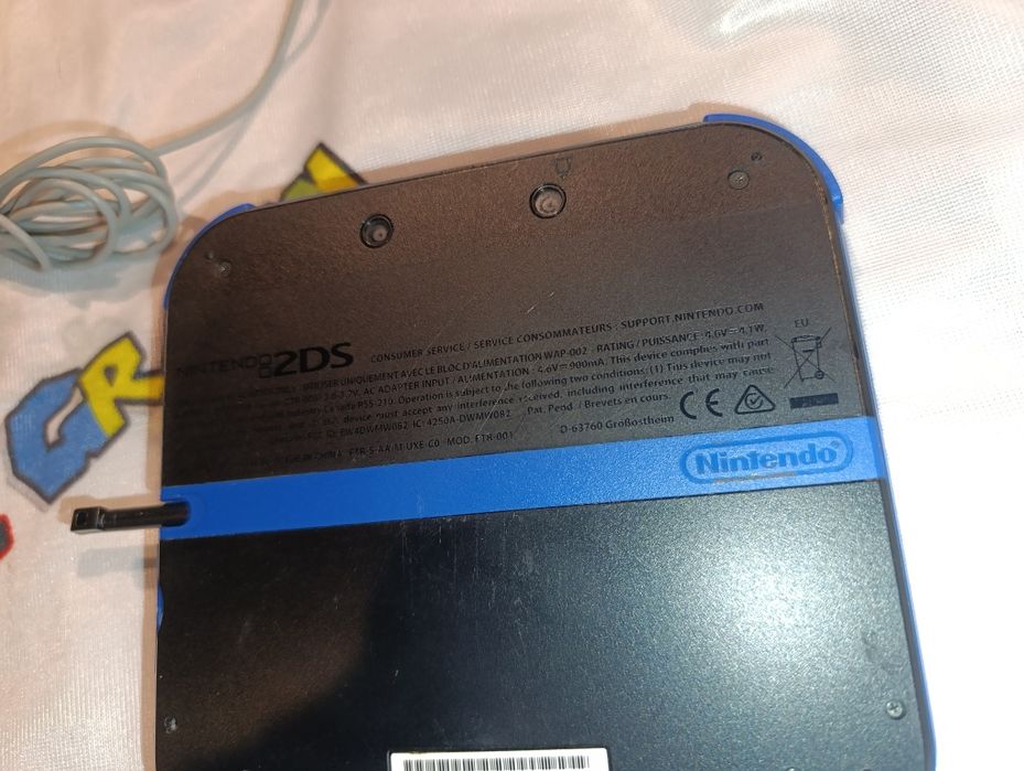 Konsola Nintendo 2DS blue niebieska bardzo ładna sprawna gwarancja