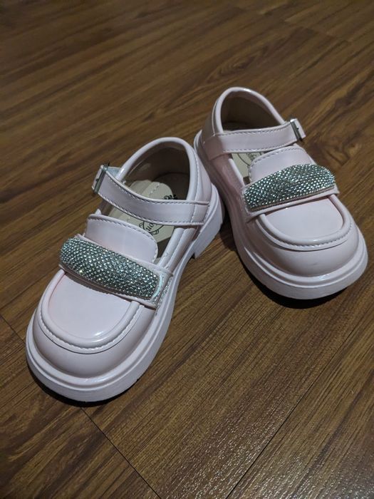 Туфлі легеселькі , гнучкі