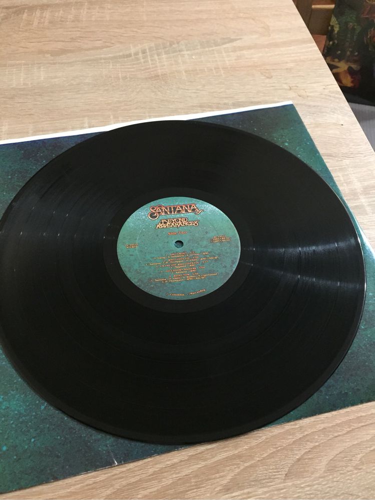 Santana Beyond Appearances USA EX+