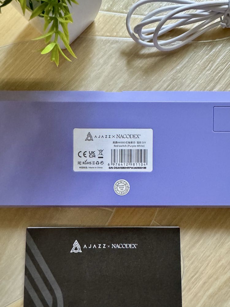 ПРОДАМ ігрову механічну клавіатуру AJAZZ