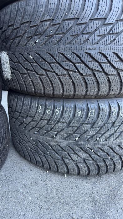245/45/20 Nokian
