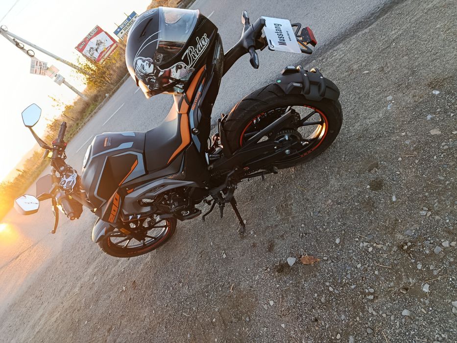 Продаю мустанг ст 200