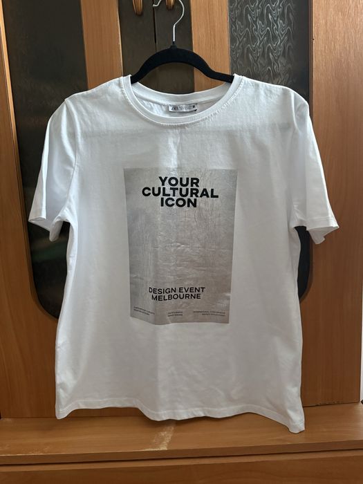 Жіноча футблока Zara