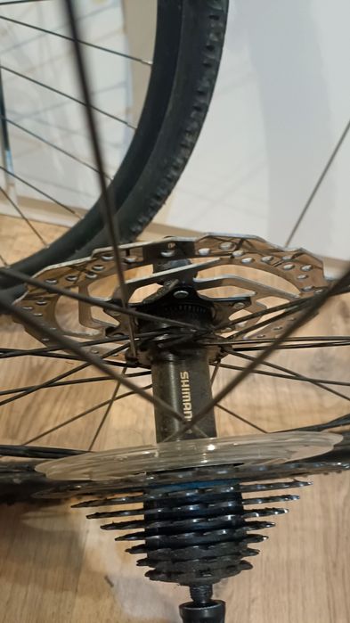 Komplet kół 28 cali pod tarcze prawie nowe