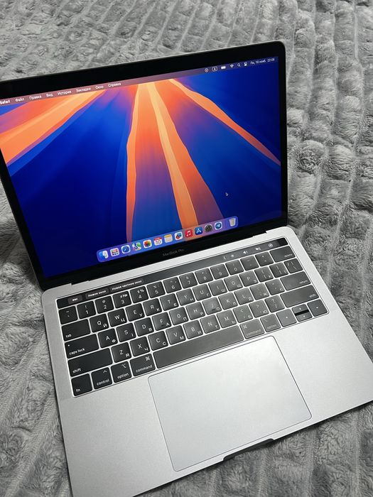 MacBook Pro 13 (2019р) , touch bar , ОФІЦІЙНИЙ