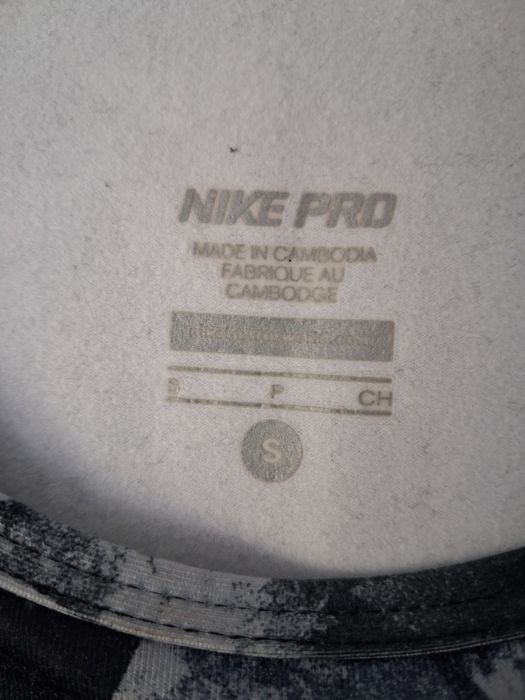 Sportowa bluza Nike Pro