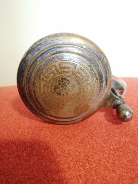 Kryształowy kufel z pokrywką