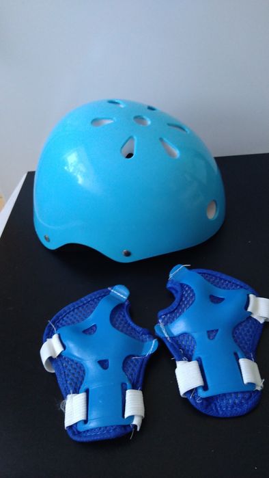 Каска шлем подростковая.