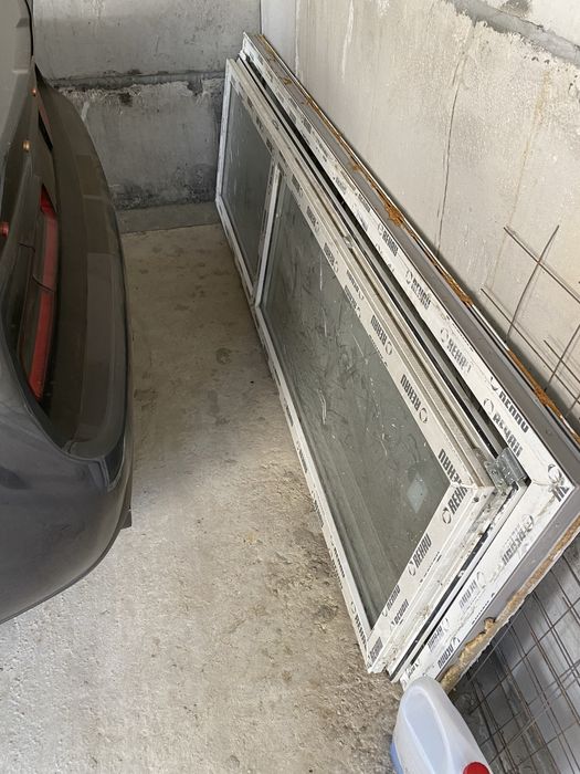 Вікно і балконі двері Rehau 70