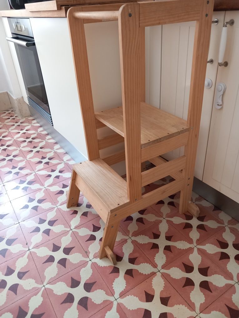 Torre de montessori de observação