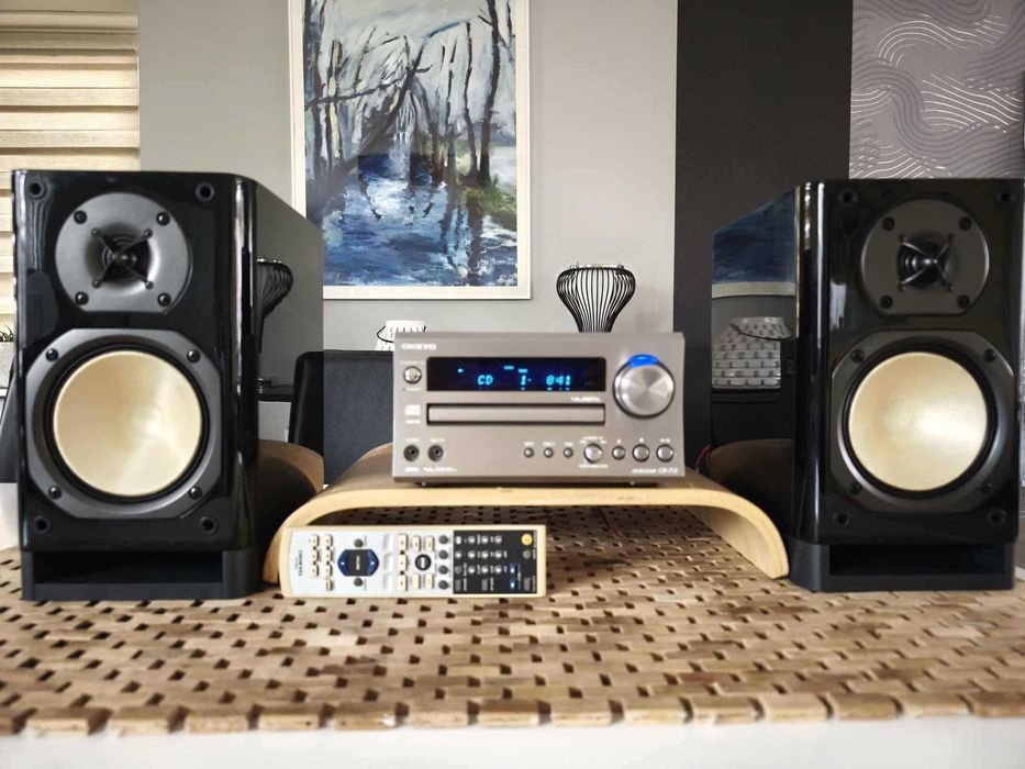 Amplituner Onkyo CR-715 + Onkyo D-N10BX  (wspaniały dźwięk/ zadbany)