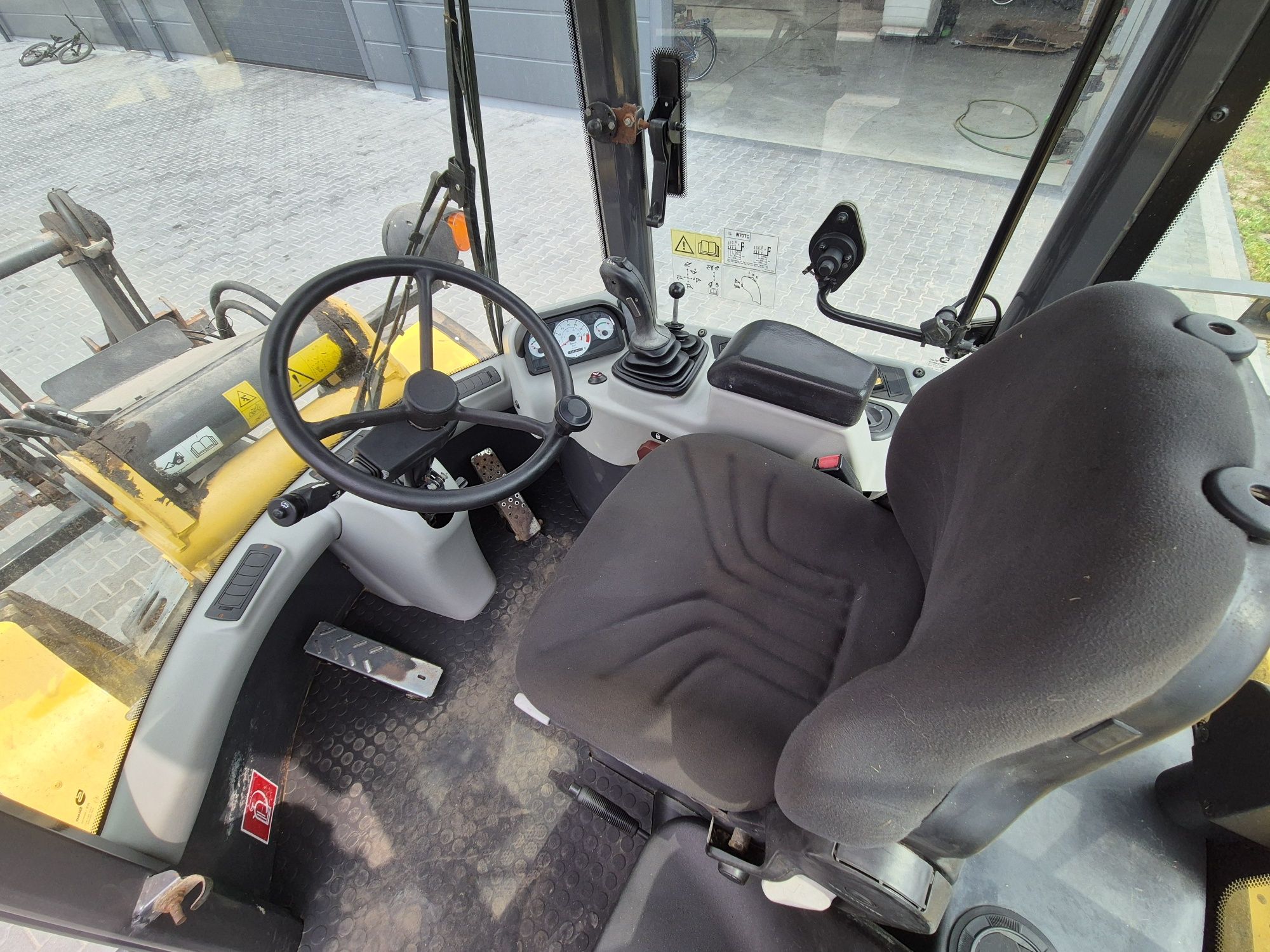 Ładowarka New holland W70B TC 2014r   Jcb atlas terex