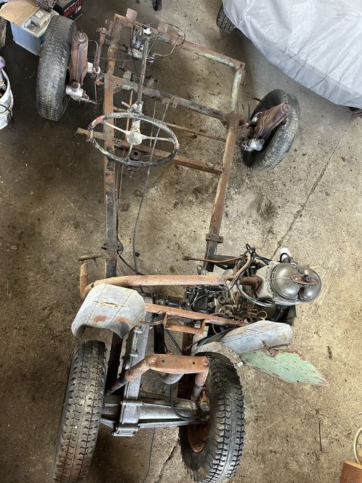 Bmw Isetta kompletne podwozie.