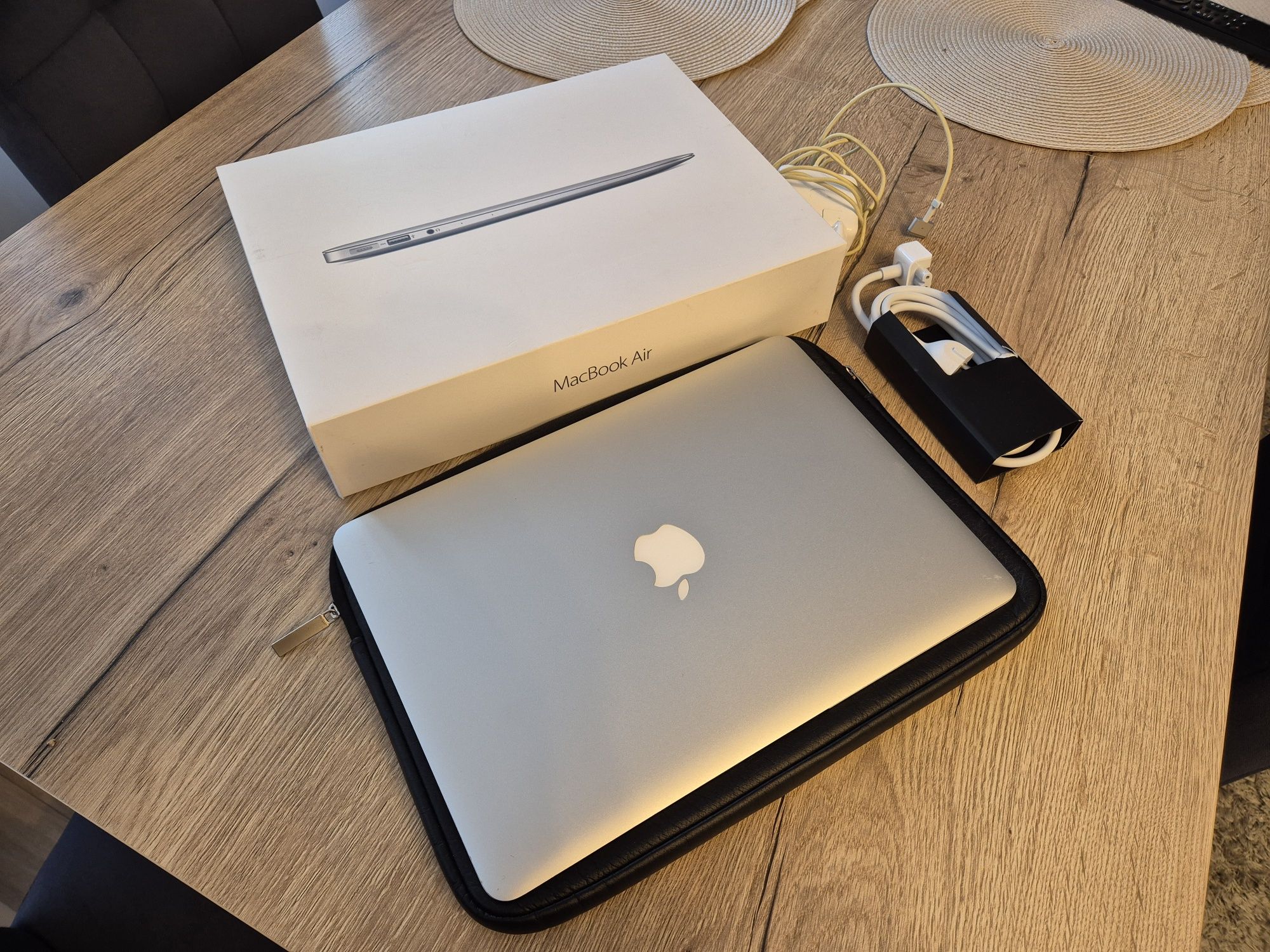 Laptop MacBook Air  2015