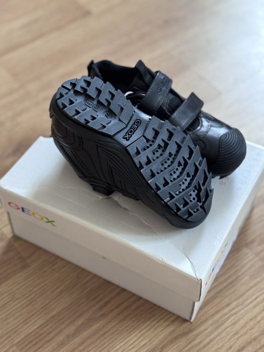 Кросівки Geox 27 розмір для хлопчика