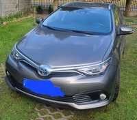 Toyota auris hybrid 2016