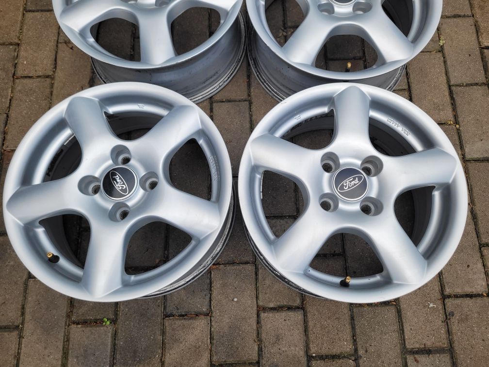 Felgi aluminiowe Ford 15" 4x108