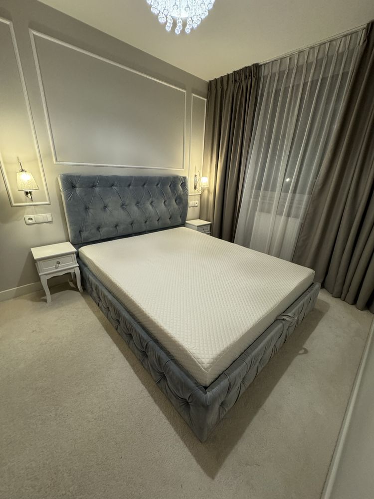Łóżko sypialniane glamour pikowane 160x200 stelaż skrzynia jak nowe