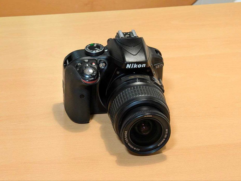 Nikon D3300 + Lente 18-55mm + 2 Baterias & Carregador + Bolsa