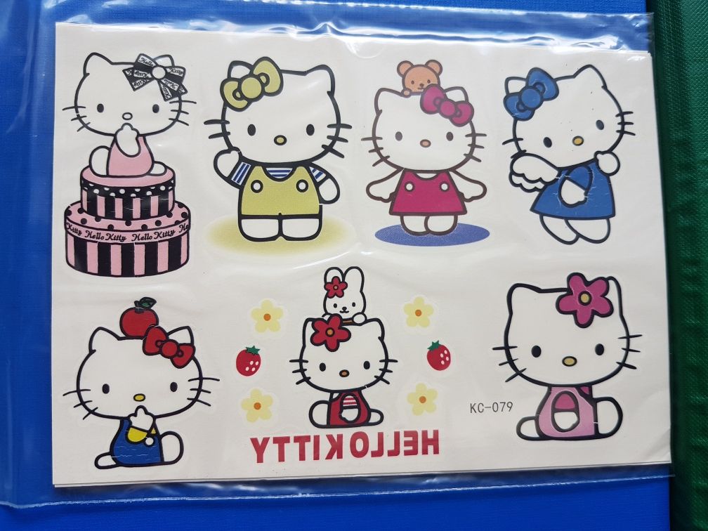 10 Tatuaże zmywalne Hello Kitty