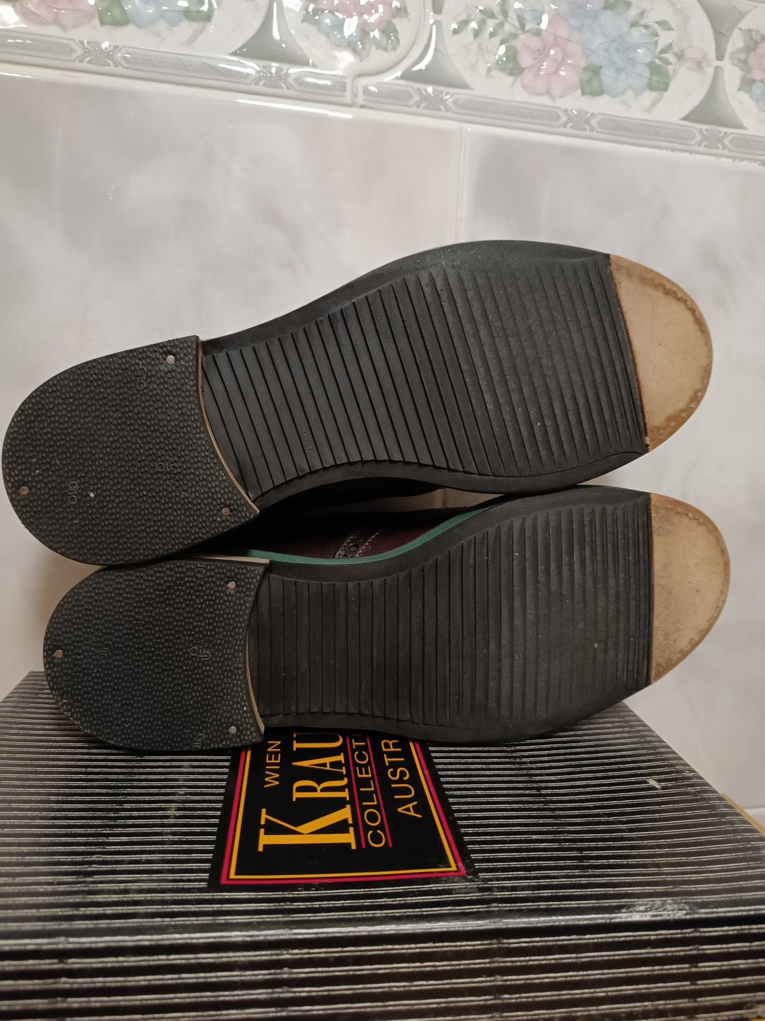 Продам оригинальные мужские туфли Italy размер 43