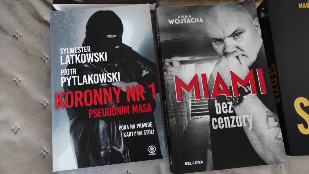 Zestaw 7 książek Masa Miami Policjanci Grek