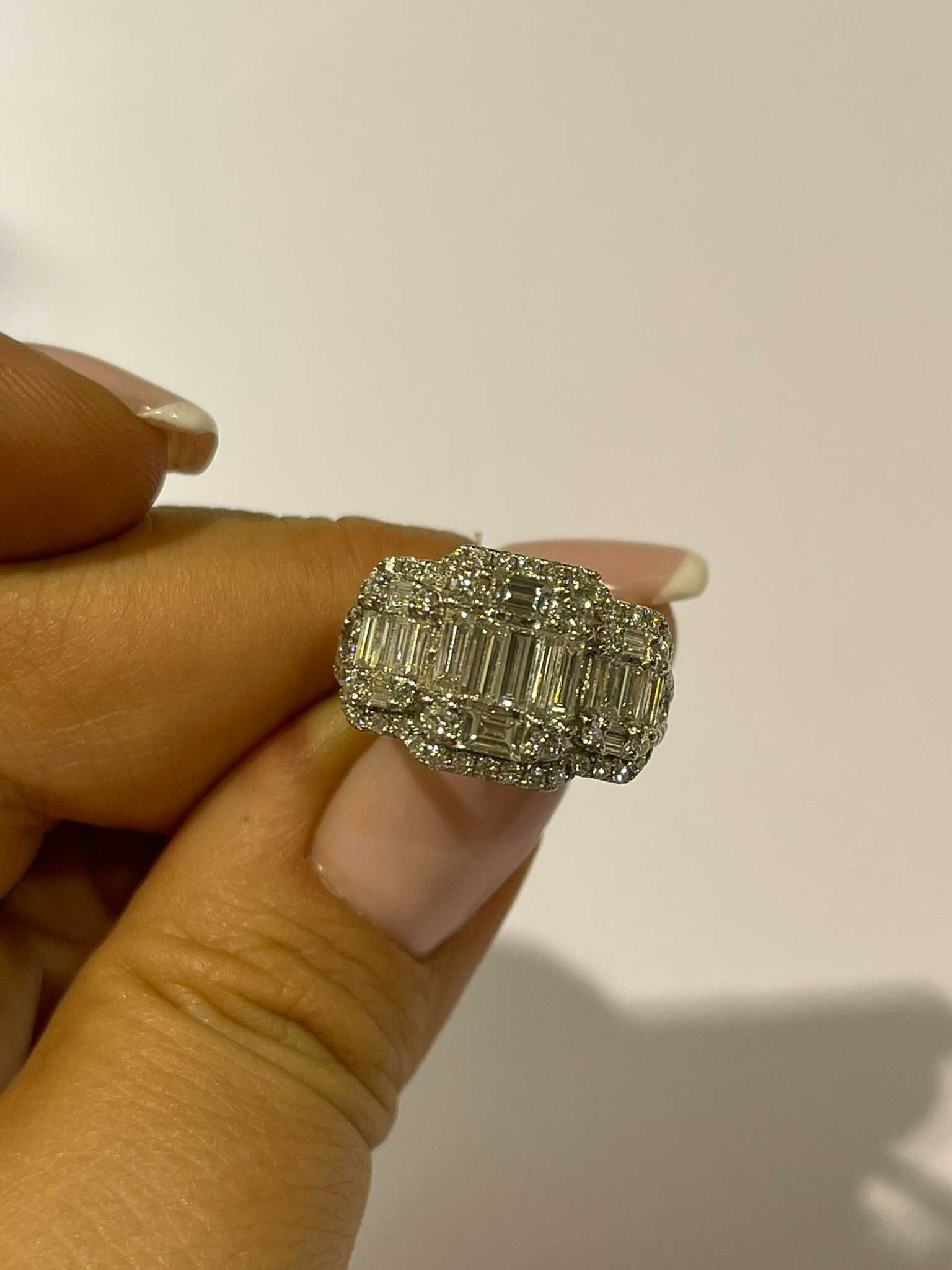 Pierścionek Infinity bagiety 2.59 CT