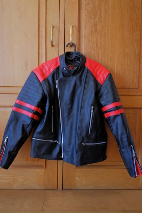 Casaco de couro estilo Biker Preto/Vermelho como novo