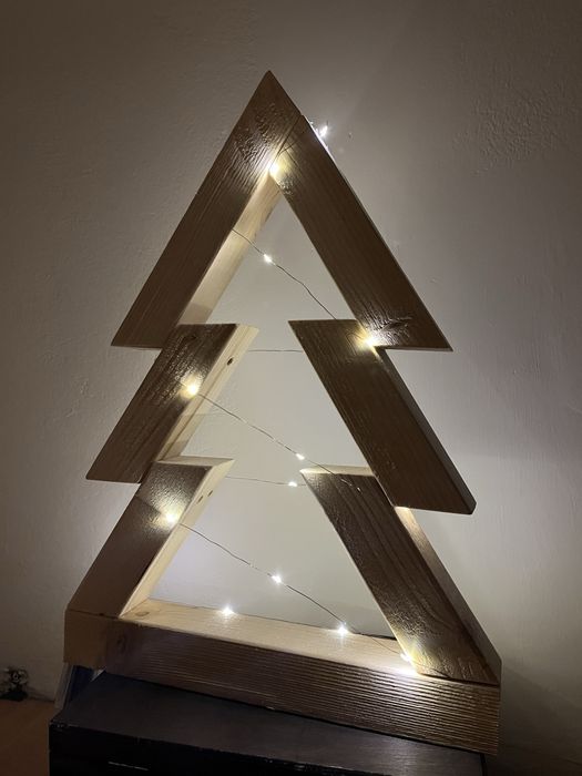 Naturalna drewniana choinka