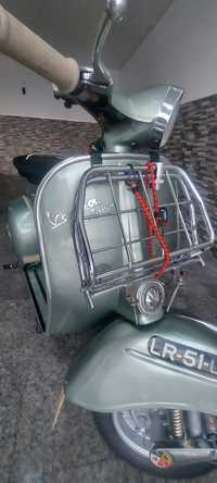 Vespa 150 sprint