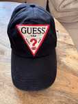 Czapka z daszkiem Guess uniseks