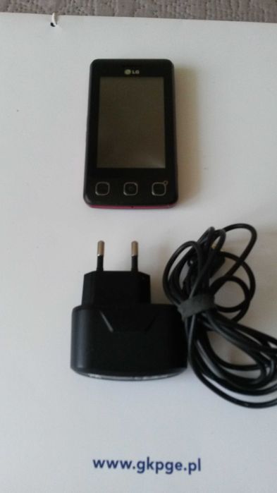 LG K 500 smartfon/ nowa bateria