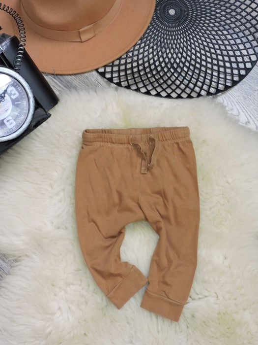 H&M - karmelowe bawełniane spodnie r 68