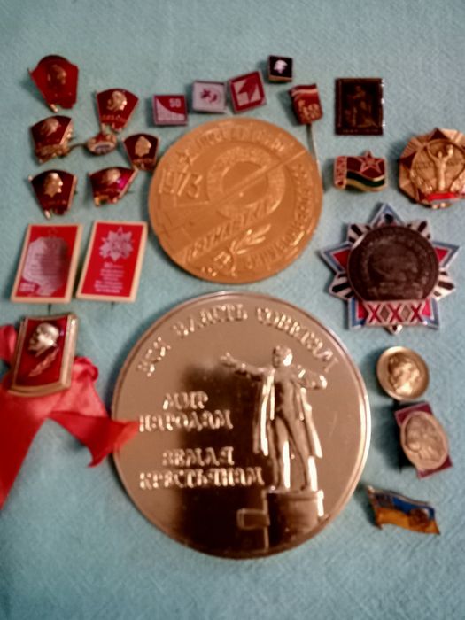 Значки знаки разные