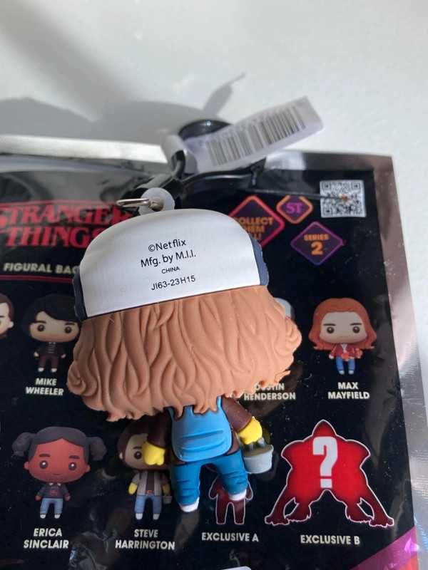 breloczek stranger things dustin Henderson  stranger things