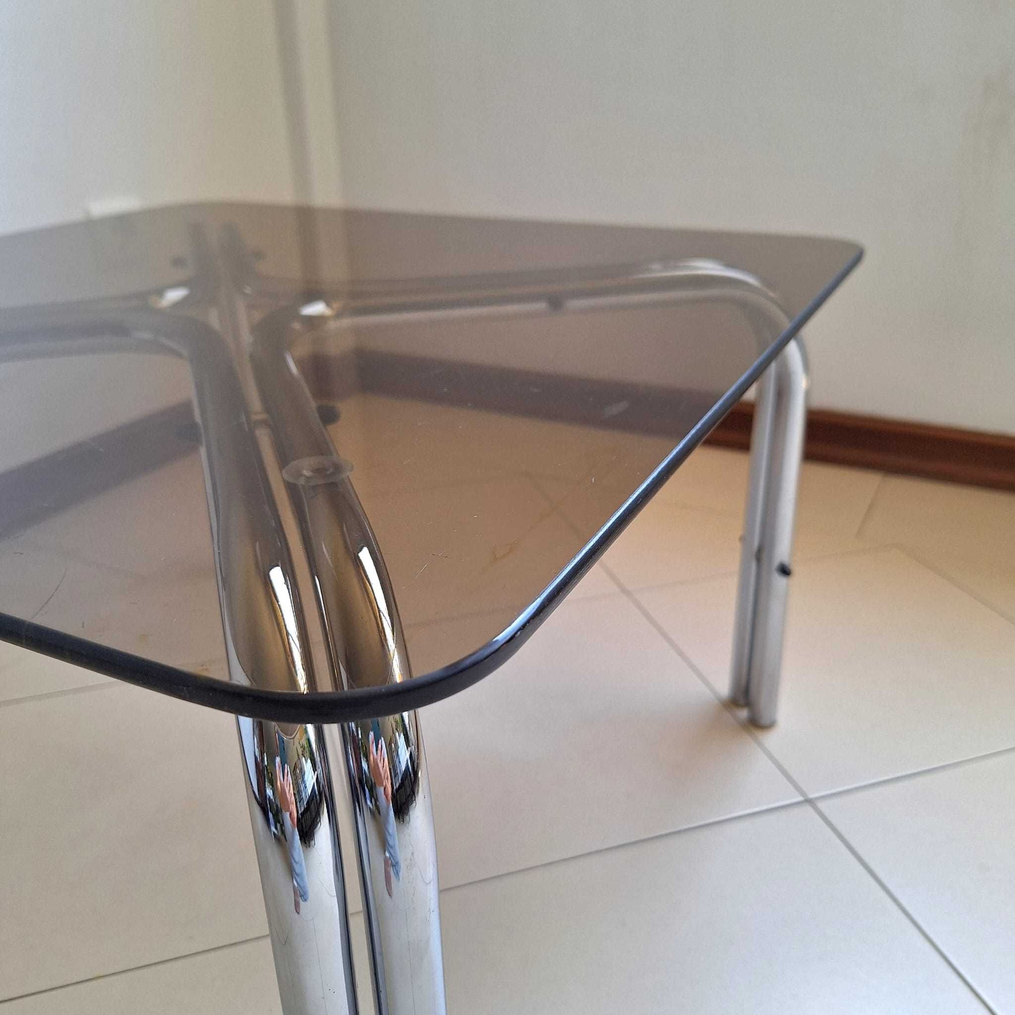 Mesa de centro cromada com vidro 70s. Chrome Coffee Table with glass