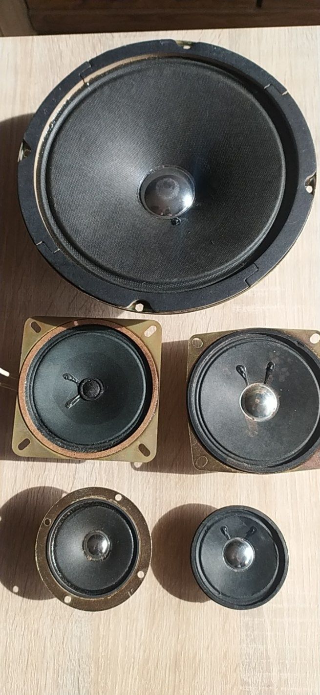 9 Głośnikóe  audio
